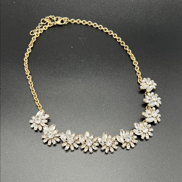 J.Crew Victorian-Inspired Clear Crystal Cluster Statement Bib Necklace ✨ - Picture 11 of 11